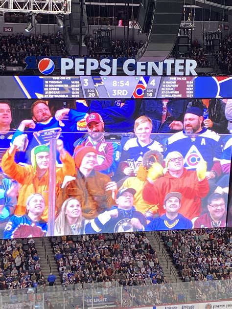 At the Avalanche game last night : r/southpark