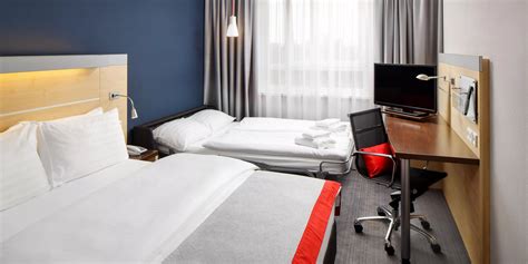 Hotels In Der N He Von Flughafen Dusseldorf Dus Holiday Inn Express