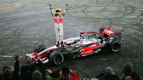 "We old McLarenites should pause to say thank you, dear Lewis"– McLaren ...