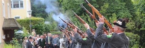 Einladung Zur Gedenkfeier Am Soldatenfriedhof Am Hohen Kreuz