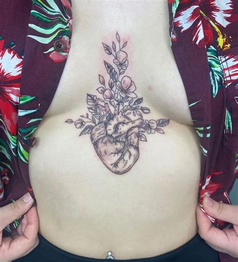 113 Anatomical Heart Tattoos That Reflect Your Emotions