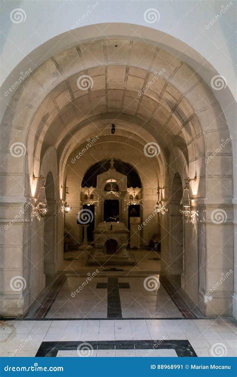 Grave Inside Mausoleum Stock Image Image Of Canon History 88968991