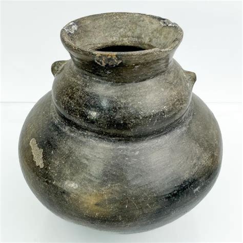 Lot - Rare Peruvian Paracas Black Double Lobed Pottery