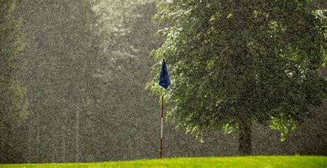 How Does Rain Affect Golf In Different Ways Golfs Hub