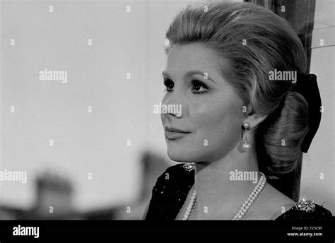 Susan Hampshire Black And White Stock Photos And Images Alamy