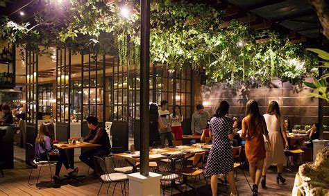 4 Rekomendasi Cafe Di Surabaya Ini Memiliki Desain Yang Menarik Dan