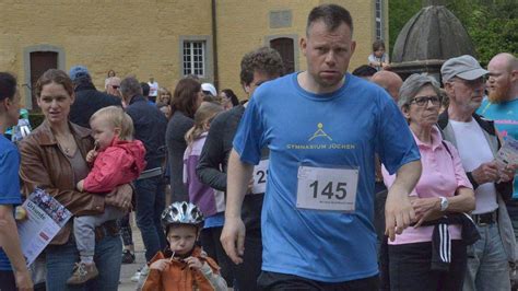 Grevenbroich Teilnehmer Rekord Beim Schlosslauf