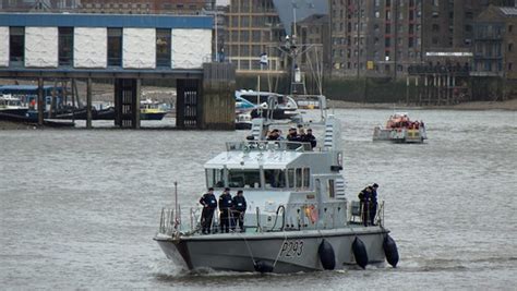 Hms Ranger P2000 Archer Class Patrol Boat And London Fire Br Flickr