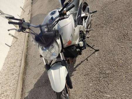 SUZUKI Suzuki Gsr 600 Naked Bike Occasione Il Parking Moto