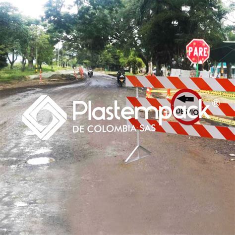 Barricada Tipo Idu Con Tablero Desvio