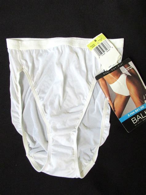 VINTAGE BALI HI CUT BRIEF PANTIES NWT 90s White Size Gem