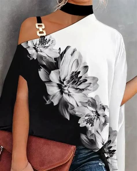 Olivia Mark Off The Shoulder Top With Chain Straps In Floral Print