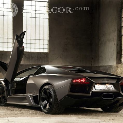 Meragor T L Chargez Une Photo D Une Lamborghini Noire Avec Portes