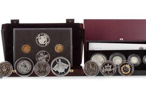 Lot 193 - COLLECTION OF SILVER COINS