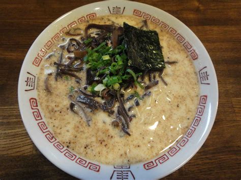 豚骨 塩＠十代目 哲麺（藤沢） 食事