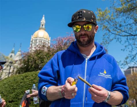 Photos 420 Day At The State Capitol Hartford Courant