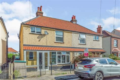 Barford Road Sheringham Nr26 3 Bedroom Semi Detached House For Sale