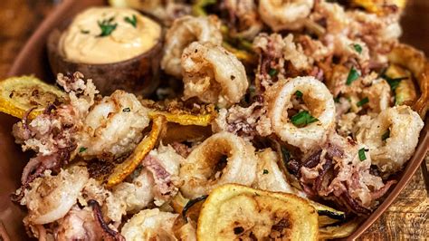 Crispy Calamari Appetizer Seafood Easy Recipe