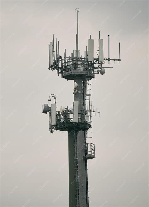 Premium Photo | Telecommunication tower 5g network network connection