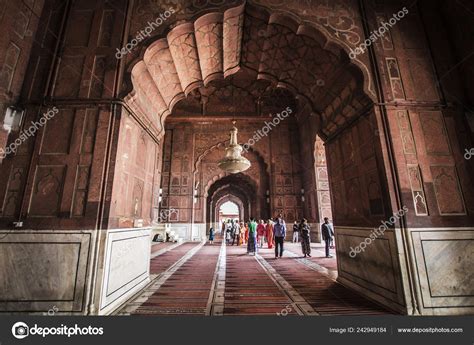 Jama Masjid Old Mosque Biggest Mosque India People Visiting Arch — Stock Editorial Photo ...