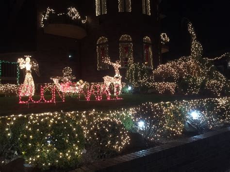 Dyker Heights Brooklyn - Christmas Lights on Steroids - Two Traveling ...