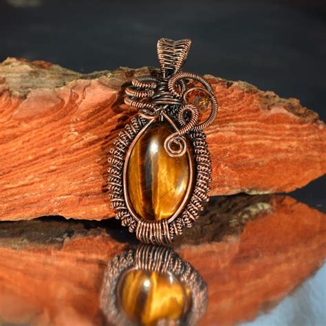 Tiger Eye Natural Stone envuelto en alambre de cobre desnudo Etsy España