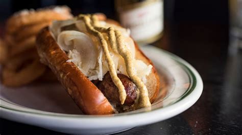 14 Best Sausage Sandwiches In The US Ranked According To Customers