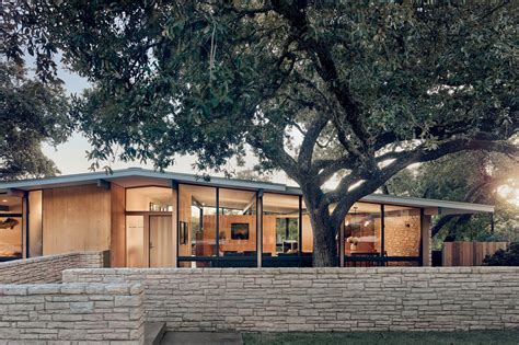 The Midcentury Modern House On The Hill The New York Times