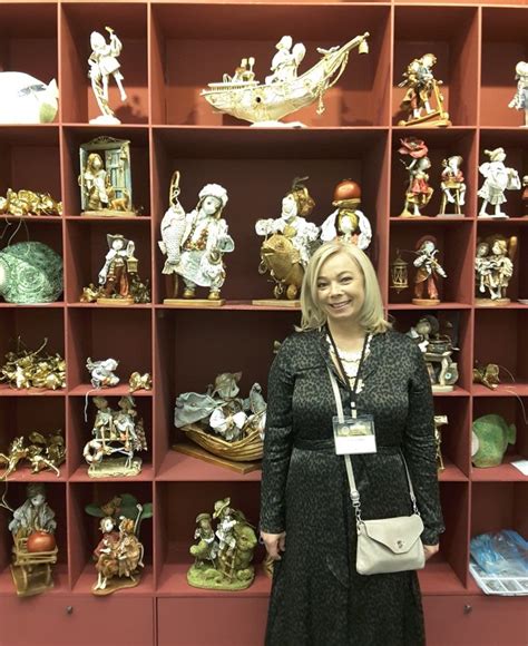 Rus sanatçı Svetlana Gruzdova Art Ankara sanat fuarı Ankara Türkiye