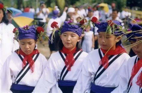 「牽曲的少女時代」 新世代傳承西拉雅族文化 生活 自由時報電子報 Folk Costume Costumes Academic Dress Crown Taiwan