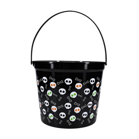 Holiday Home Skulls Jumbo Halloween Treat Bucket - Black, 1 ct - Kroger