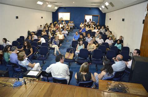 Integrantes das áreas de comunicação da UFG participam de seminário