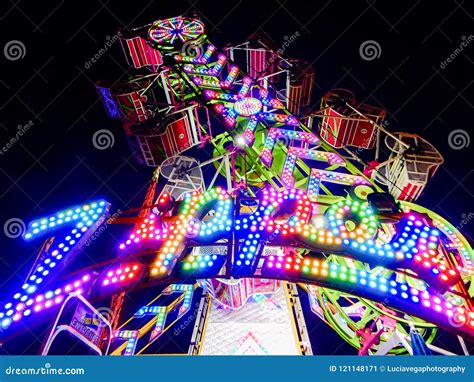 Sacramento State Fair Zipper Ride at Night Editorial Photo - Image of colors, view: 121148171