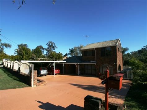 property  petrie qld  property details