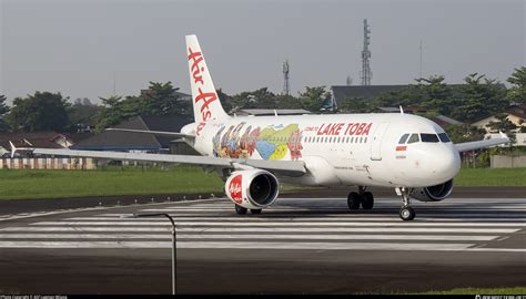 PK AZR Indonesia AirAsia Airbus A320 216 Photo By Alif Luqman Wijaya