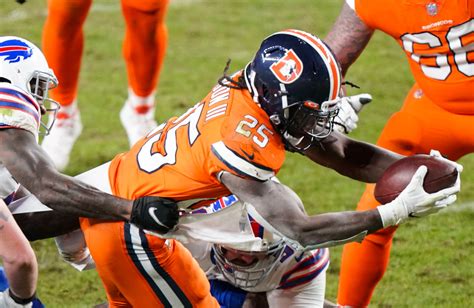 Denver Broncos: 10 photos of Color Rush uniforms in Week 15