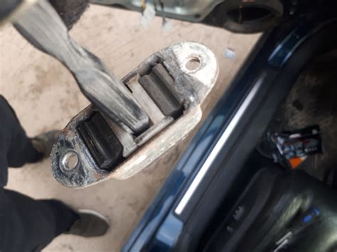 Ограничитель двери. — Nissan Teana (J32), 2,5 л, 2010 года | своими ...