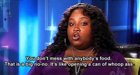 eats popcorn | Tag | PrimoGIF