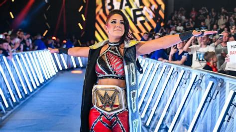 Bayley Sends Out A Message To Wwe Star After Heart Stopping Smackdown