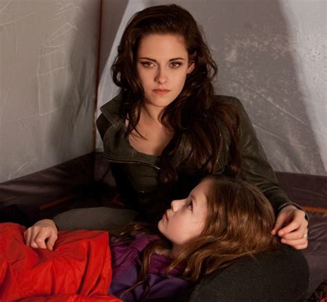 Bella Cullen And Renesmee Breaking Down