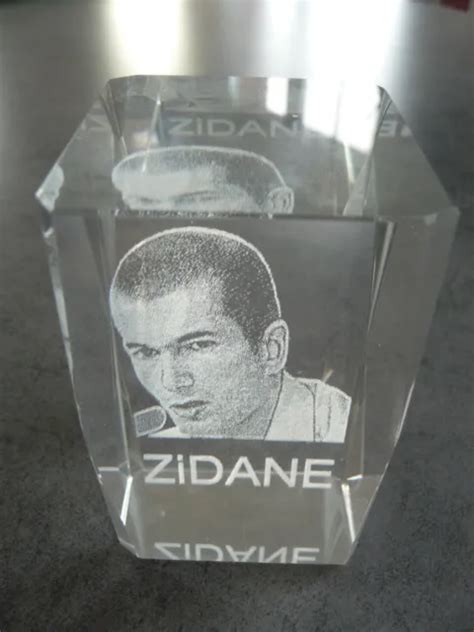 GRAVURE ZINÉDINE ZIDANE 3D bloc presse papier verre Zizou Football