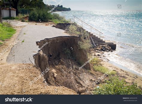 Earthquake Damage Haiti Images: Browse 465 Stock Photos & Vectors Free ...