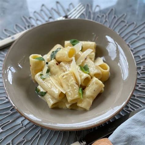 Recette De Rigatoni Au Citron Et Au Basilic De Julie Andrieu Recette