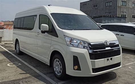 Sewa Hiace Bandung Tersedia Premio Luxury Harga Mulai 500K