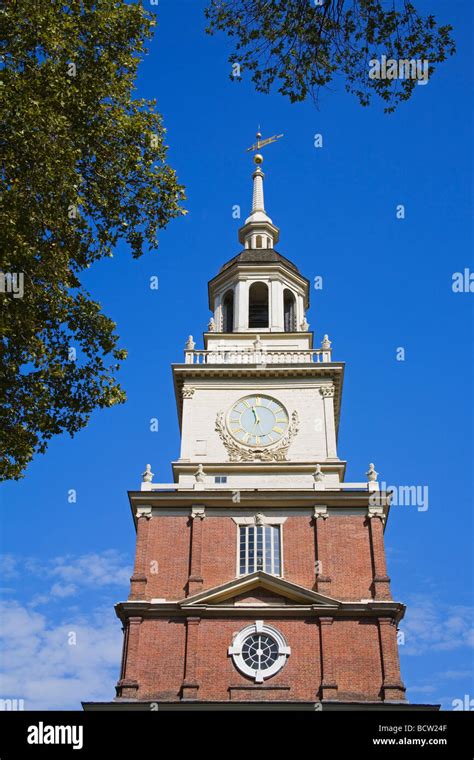 Philadelphia city hall clock tower hi-res stock photography and images ...