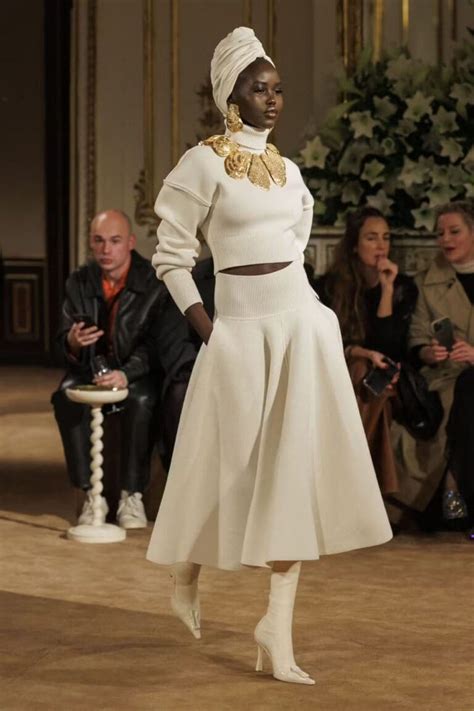 Schiaparelli Fall Winter Ready To Wear Runway Magazine