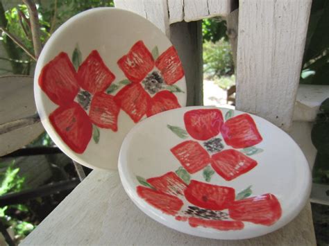 Set of Two Red Poppy Dishes Kitchen Decor Tableware Christmas - Etsy