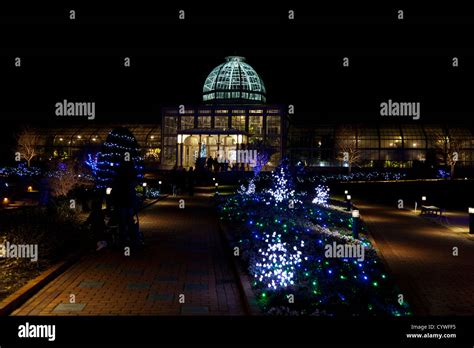 The Conservatory And Holiday Decorations At Lewis Ginter Botanical