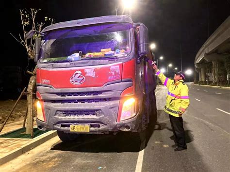 注意！今天起，柳州从重打击这些道路交通违法行为！ 澎湃号·媒体 澎湃新闻 The Paper