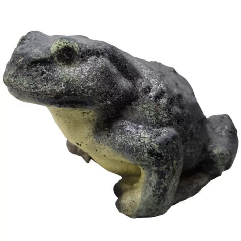 Vintage Frog Toad Cement Sculpture Yard Art Statue Concrete Garden Pond